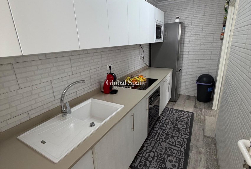 Revente - MAISON -
ORIHUELA COSTA - La Zenia