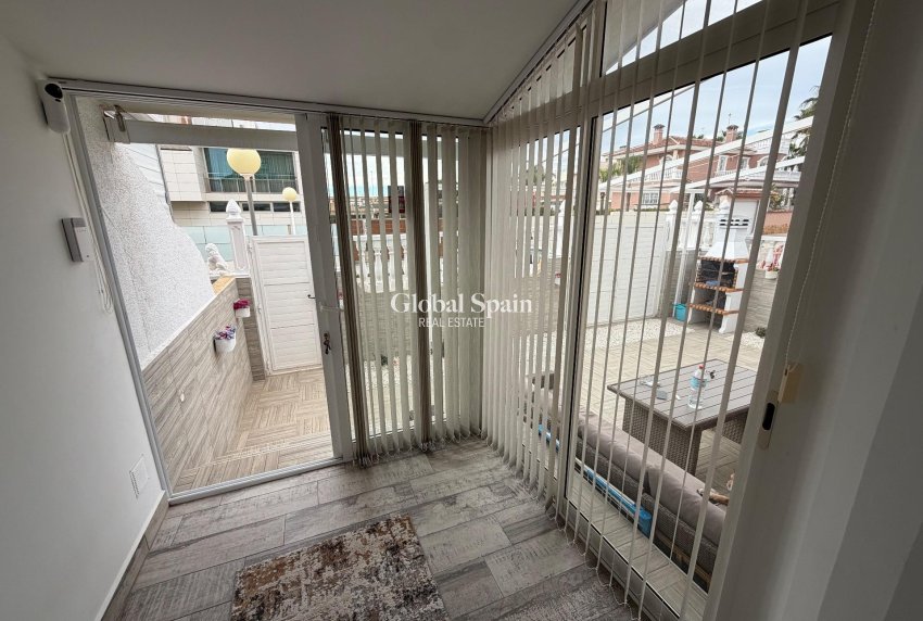 Revente - MAISON -
ORIHUELA COSTA - La Zenia