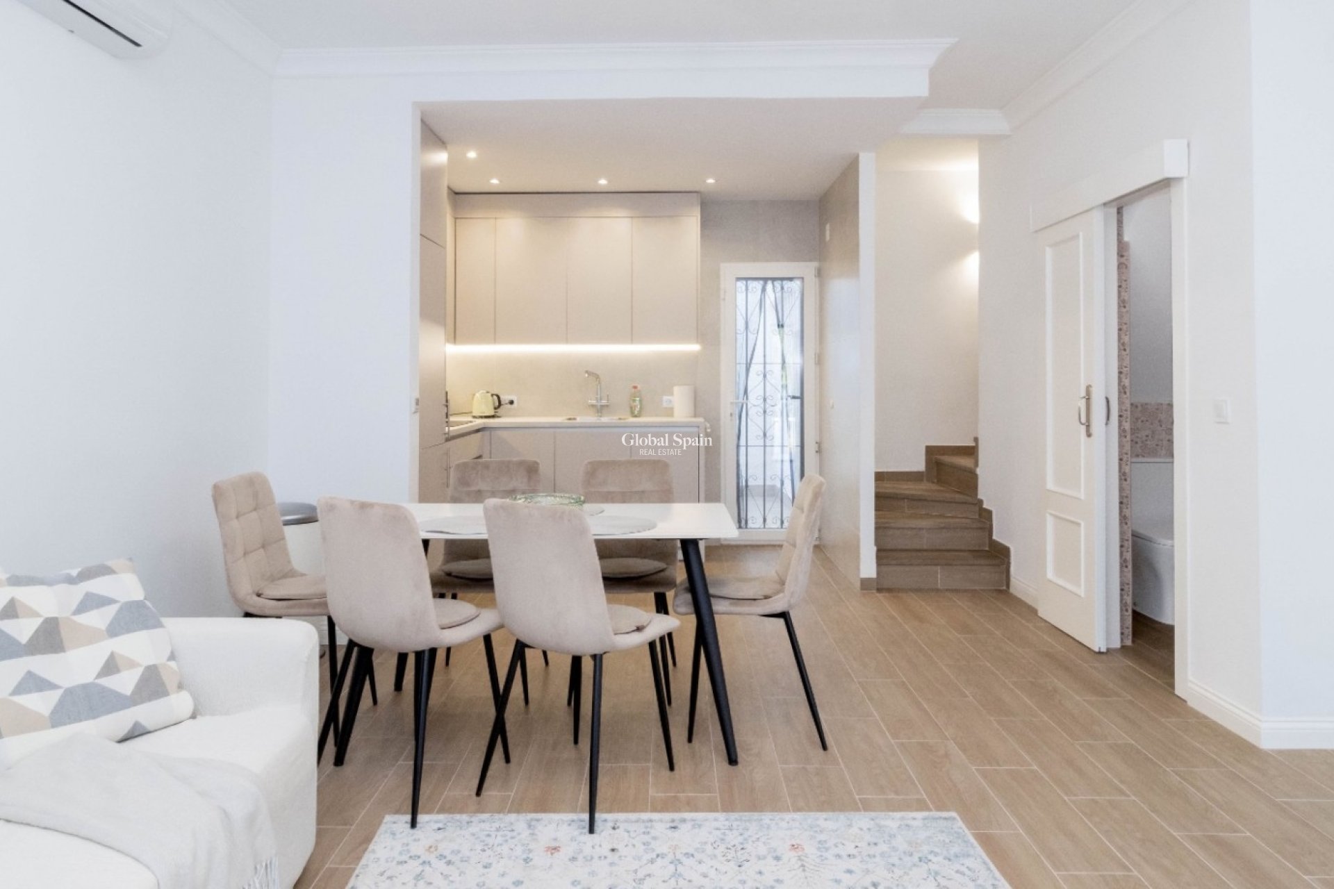 Revente - MAISON -
ORIHUELA COSTA - La Zenia