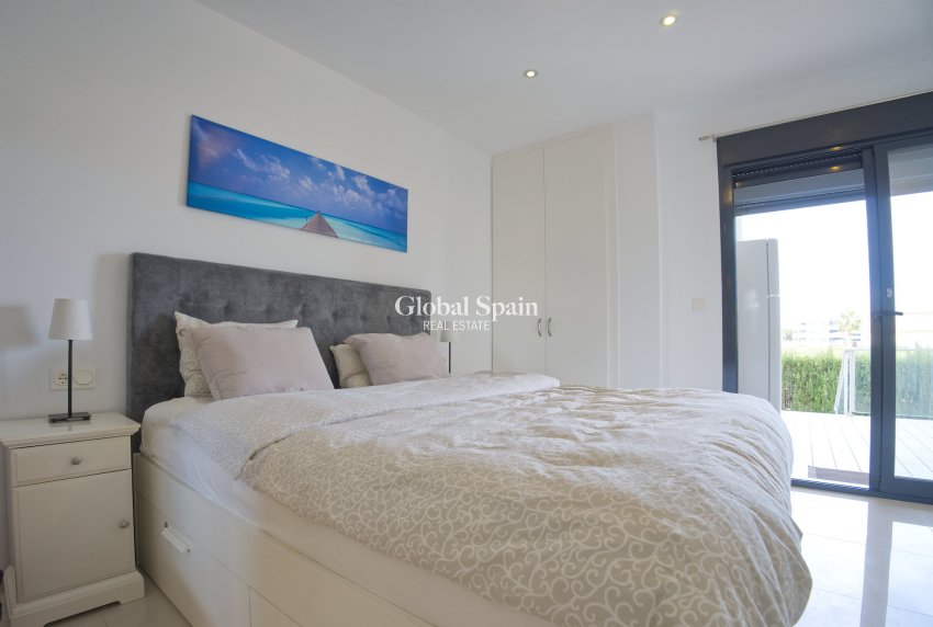 Revente - MAISON -
ORIHUELA COSTA - La Zenia