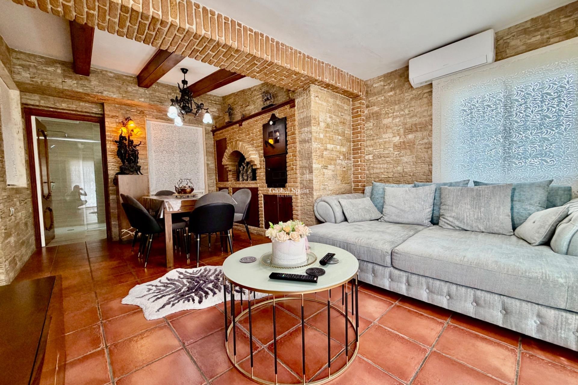 Revente - MAISON -
ORIHUELA COSTA - La Zenia