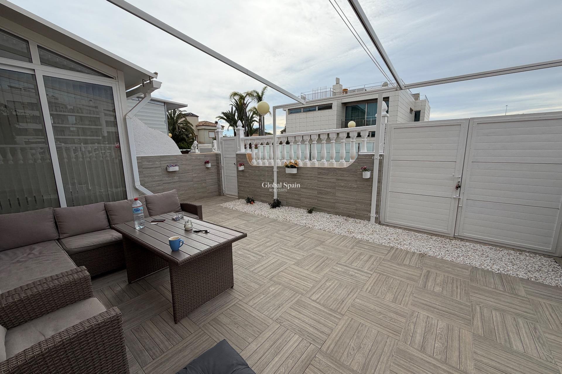 Revente - MAISON -
ORIHUELA COSTA - La Zenia
