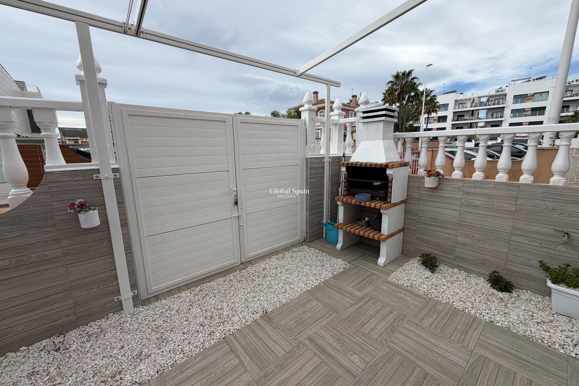 Revente - MAISON -
ORIHUELA COSTA - La Zenia