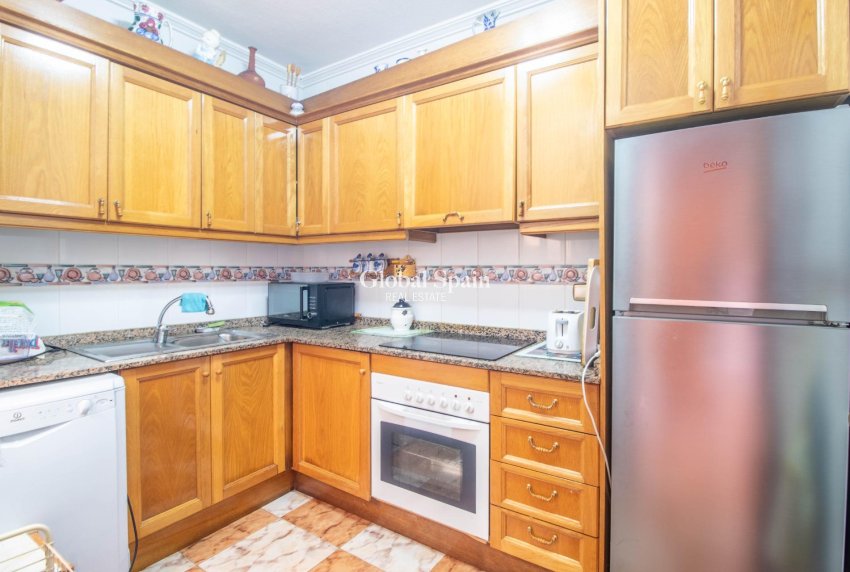 Revente - MAISON -
ORIHUELA COSTA - La Zenia