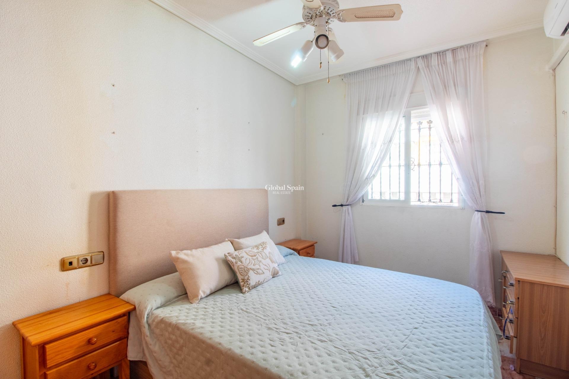 Revente - MAISON -
ORIHUELA COSTA - La Zenia