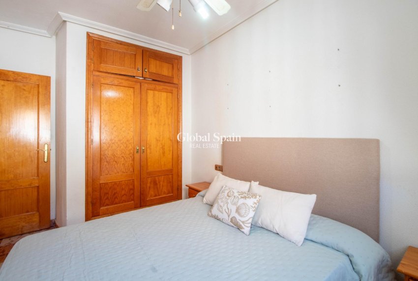 Revente - MAISON -
ORIHUELA COSTA - La Zenia