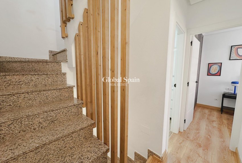 Revente - MAISON -
ORIHUELA COSTA - La Zenia