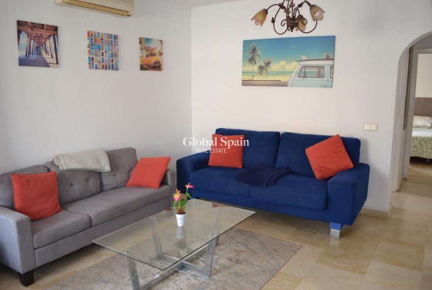 Revente - MAISON -
ORIHUELA COSTA - La Zenia