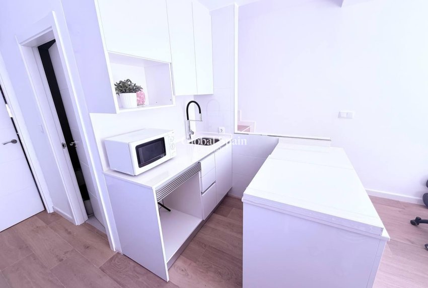 Revente - MAISON -
ORIHUELA COSTA - Las Filipinas