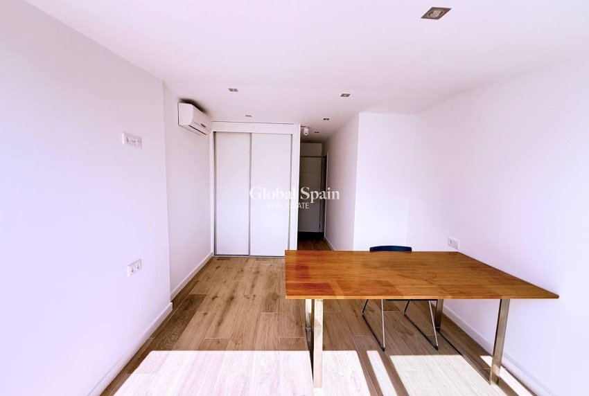 Revente - MAISON -
ORIHUELA COSTA - Las Filipinas