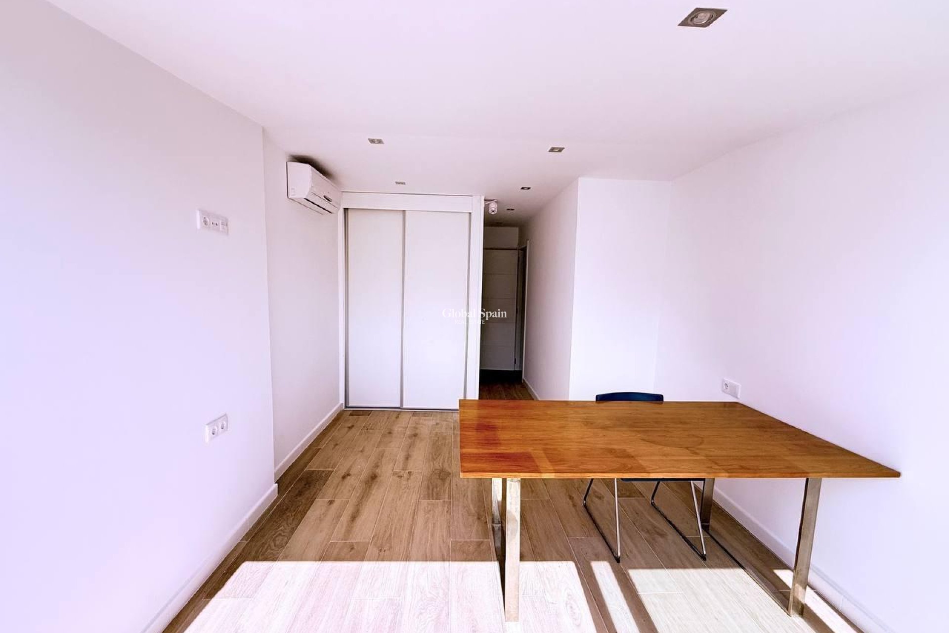 Revente - MAISON -
ORIHUELA COSTA - Las Filipinas