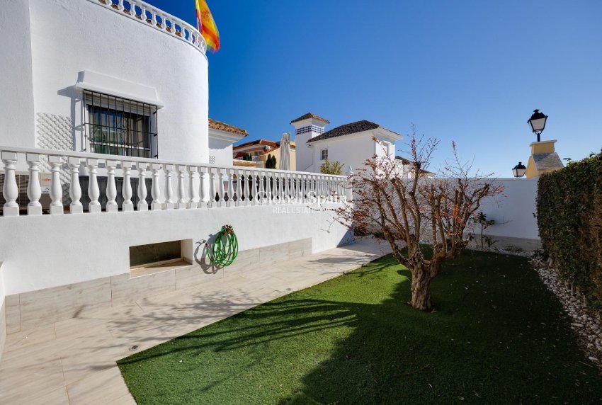 Revente - MAISON -
ORIHUELA COSTA - Las Filipinas