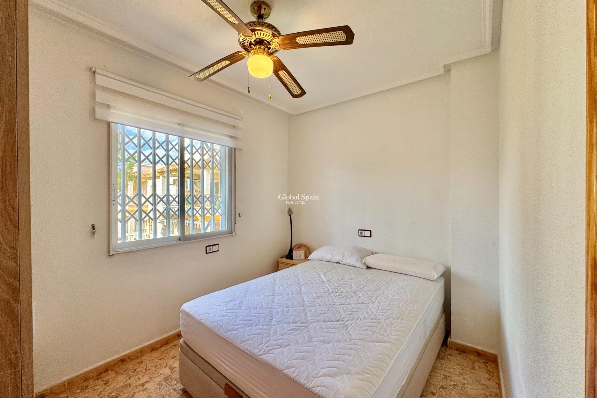 Revente - MAISON -
ORIHUELA COSTA - Las Filipinas