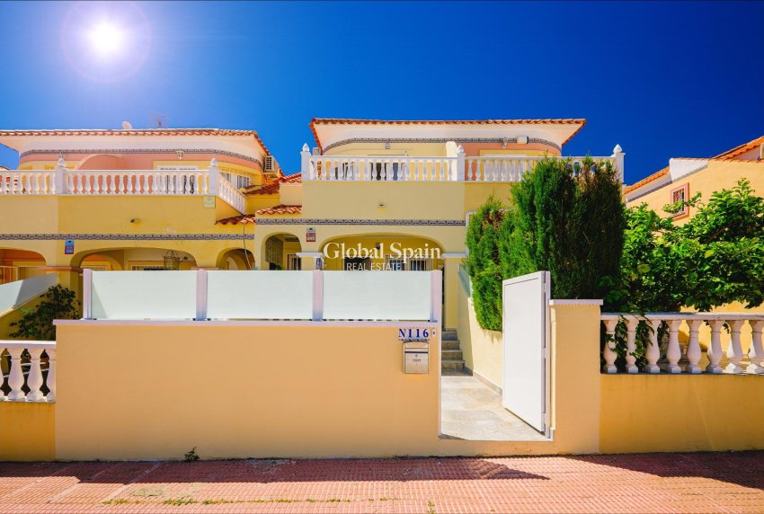 Revente - MAISON -
ORIHUELA COSTA - Las Filipinas