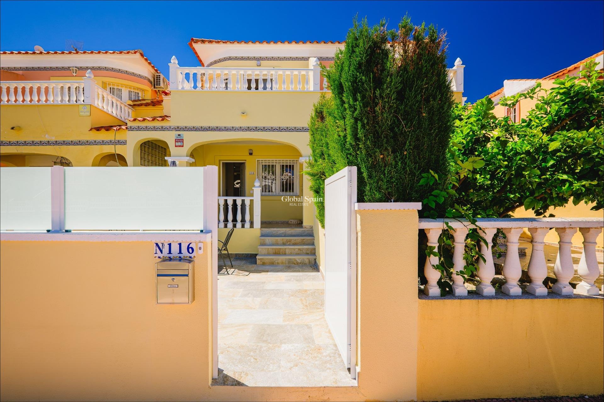 Revente - MAISON -
ORIHUELA COSTA - Las Filipinas