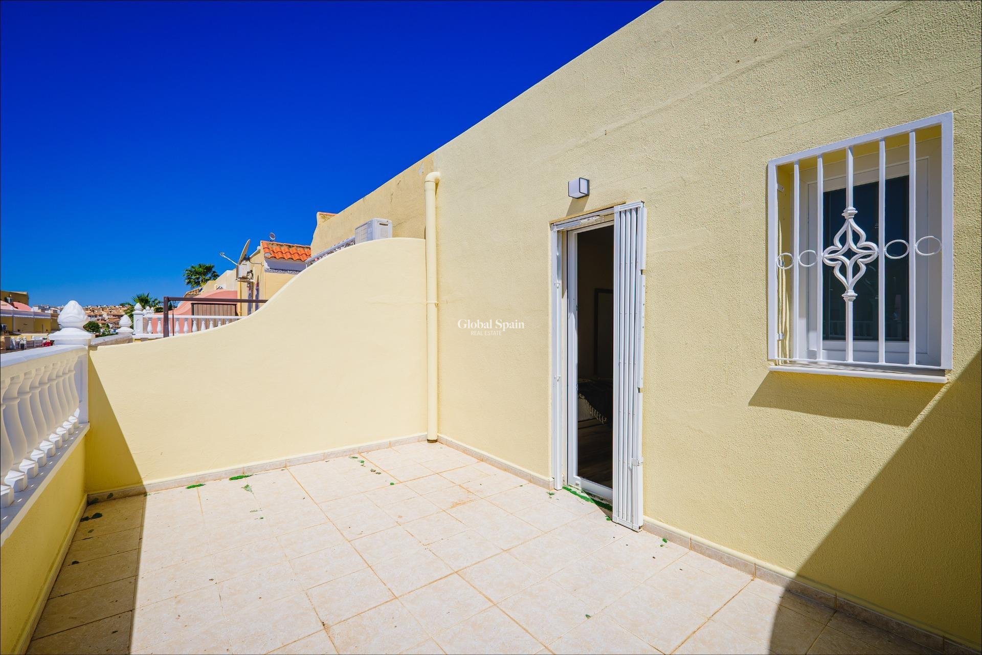 Revente - MAISON -
ORIHUELA COSTA - Las Filipinas