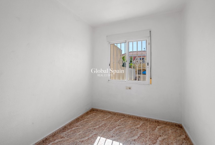Revente - MAISON -
ORIHUELA COSTA - Las Filipinas