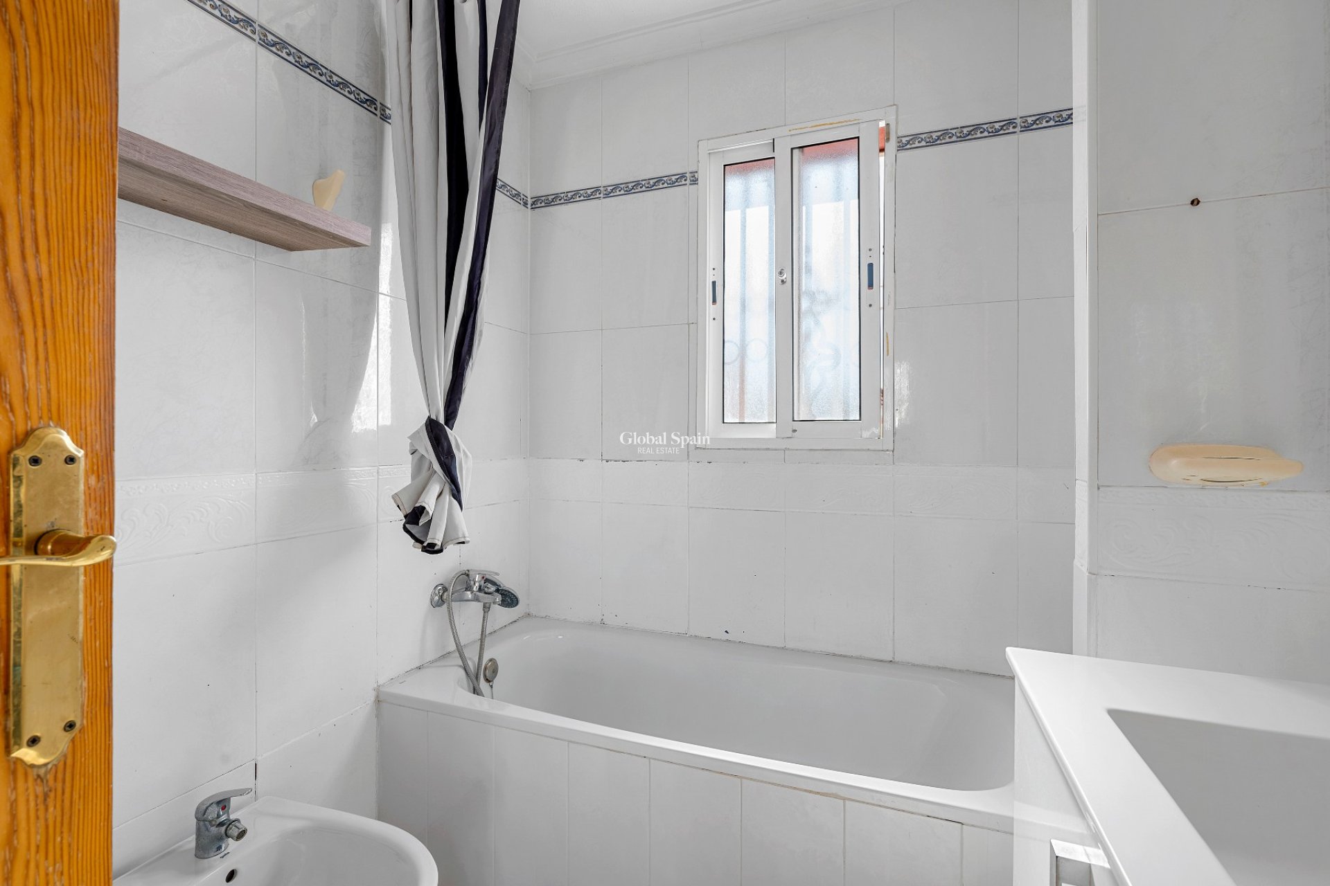 Revente - MAISON -
ORIHUELA COSTA - Las Filipinas