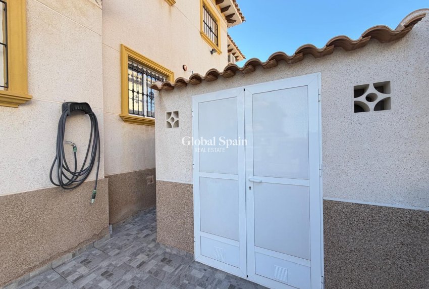 Revente - MAISON -
ORIHUELA COSTA - Las Filipinas