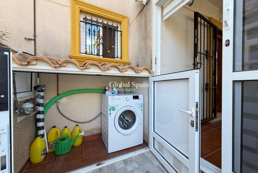 Revente - MAISON -
ORIHUELA COSTA - Las Filipinas