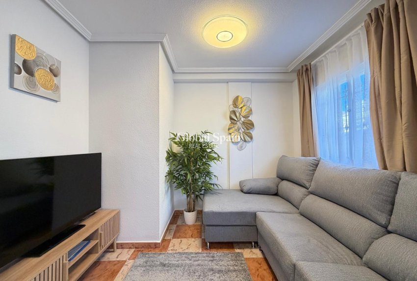 Revente - MAISON -
ORIHUELA COSTA - Las Filipinas