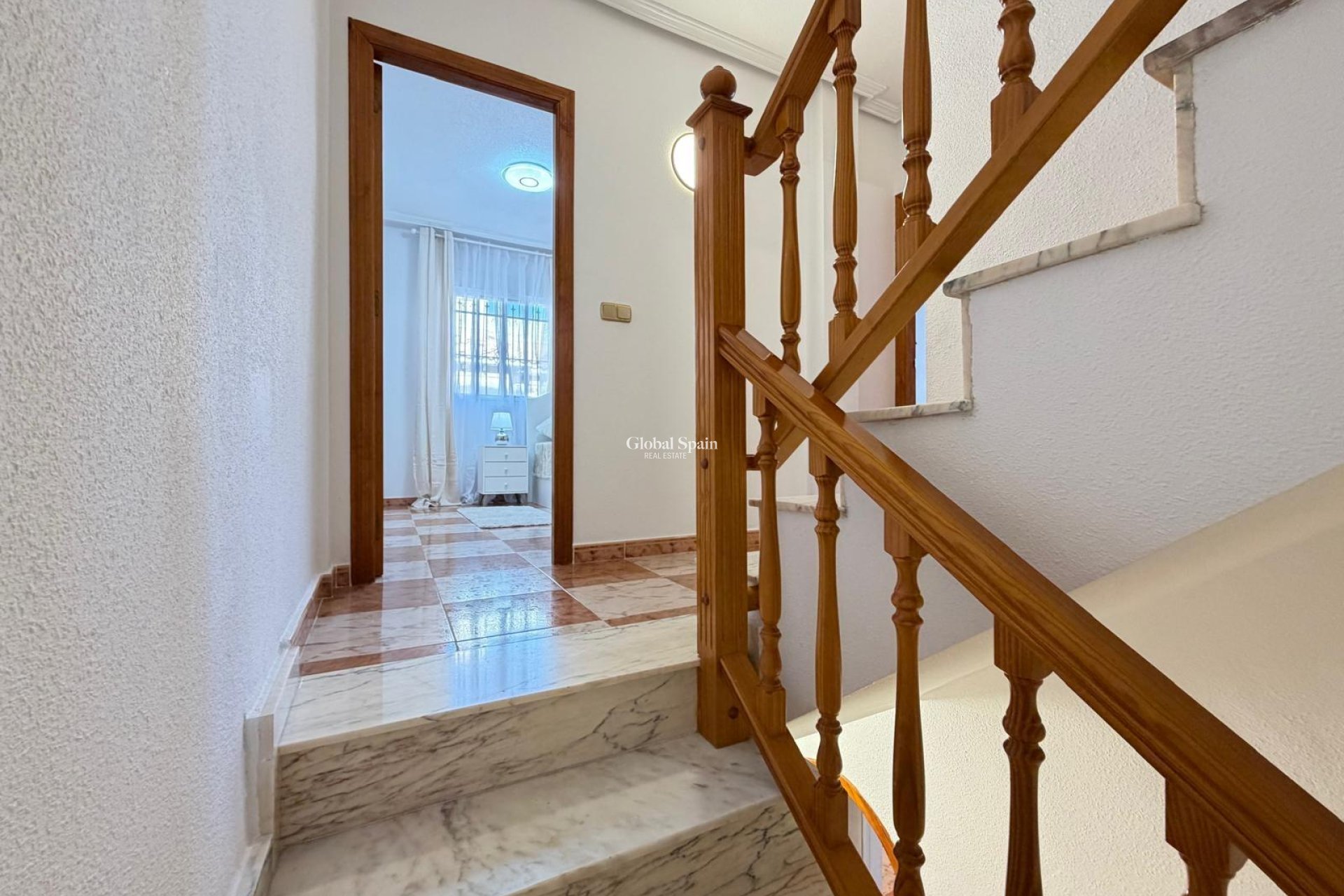 Revente - MAISON -
ORIHUELA COSTA - Las Filipinas