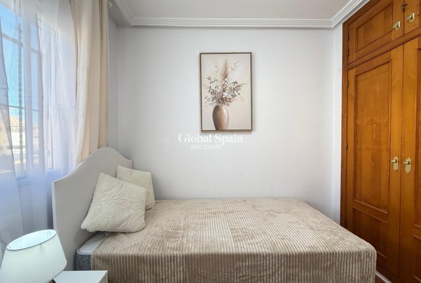 Revente - MAISON -
ORIHUELA COSTA - Las Filipinas
