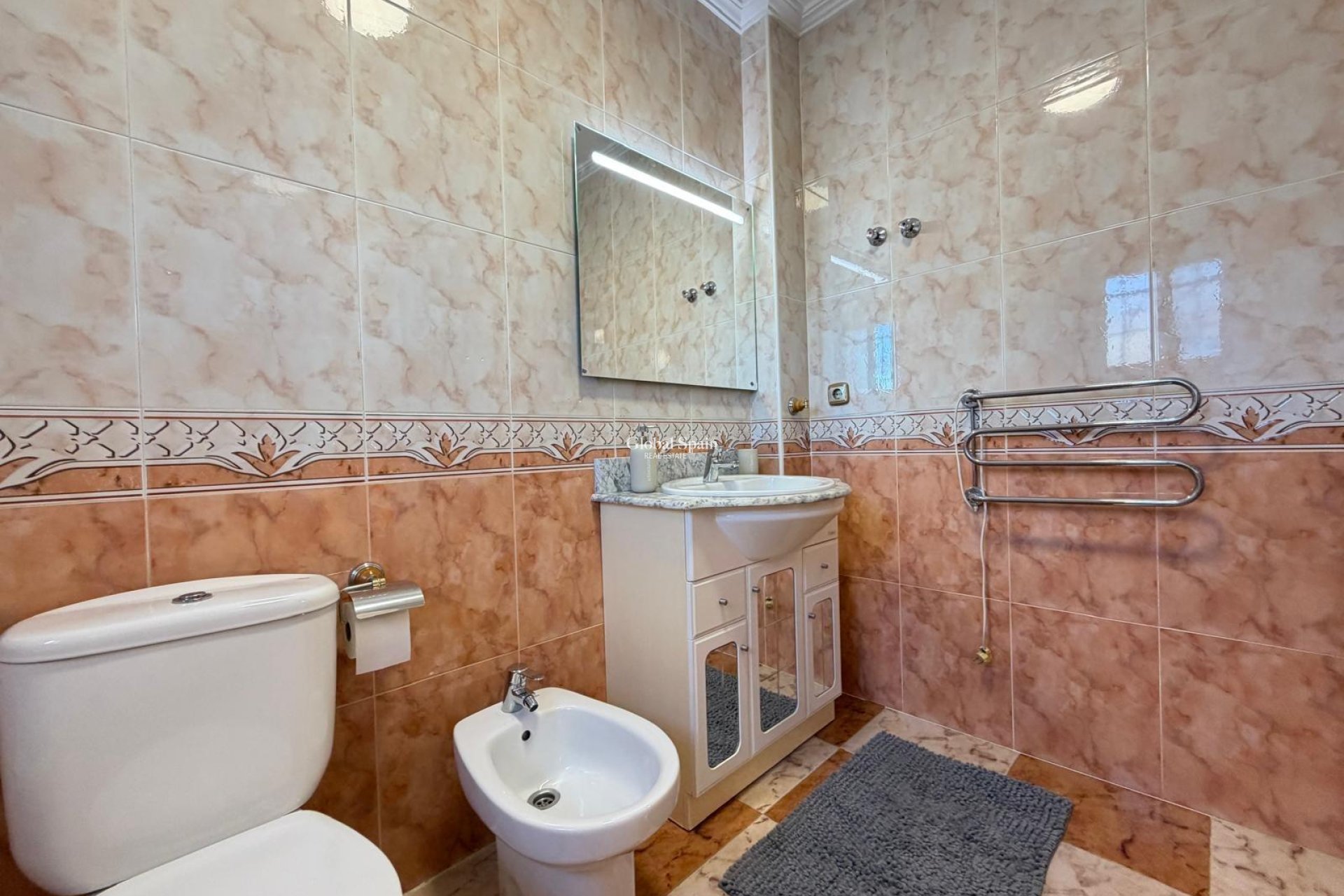 Revente - MAISON -
ORIHUELA COSTA - Las Filipinas