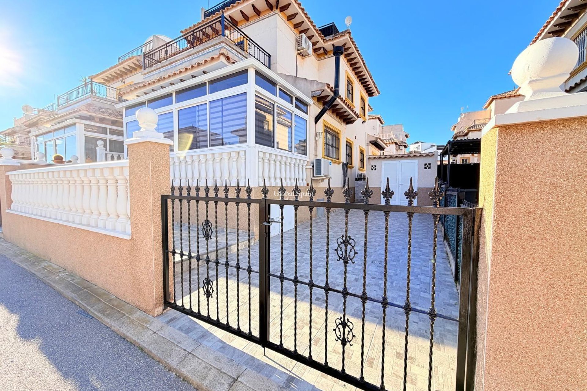 Revente - MAISON -
ORIHUELA COSTA - Las Filipinas