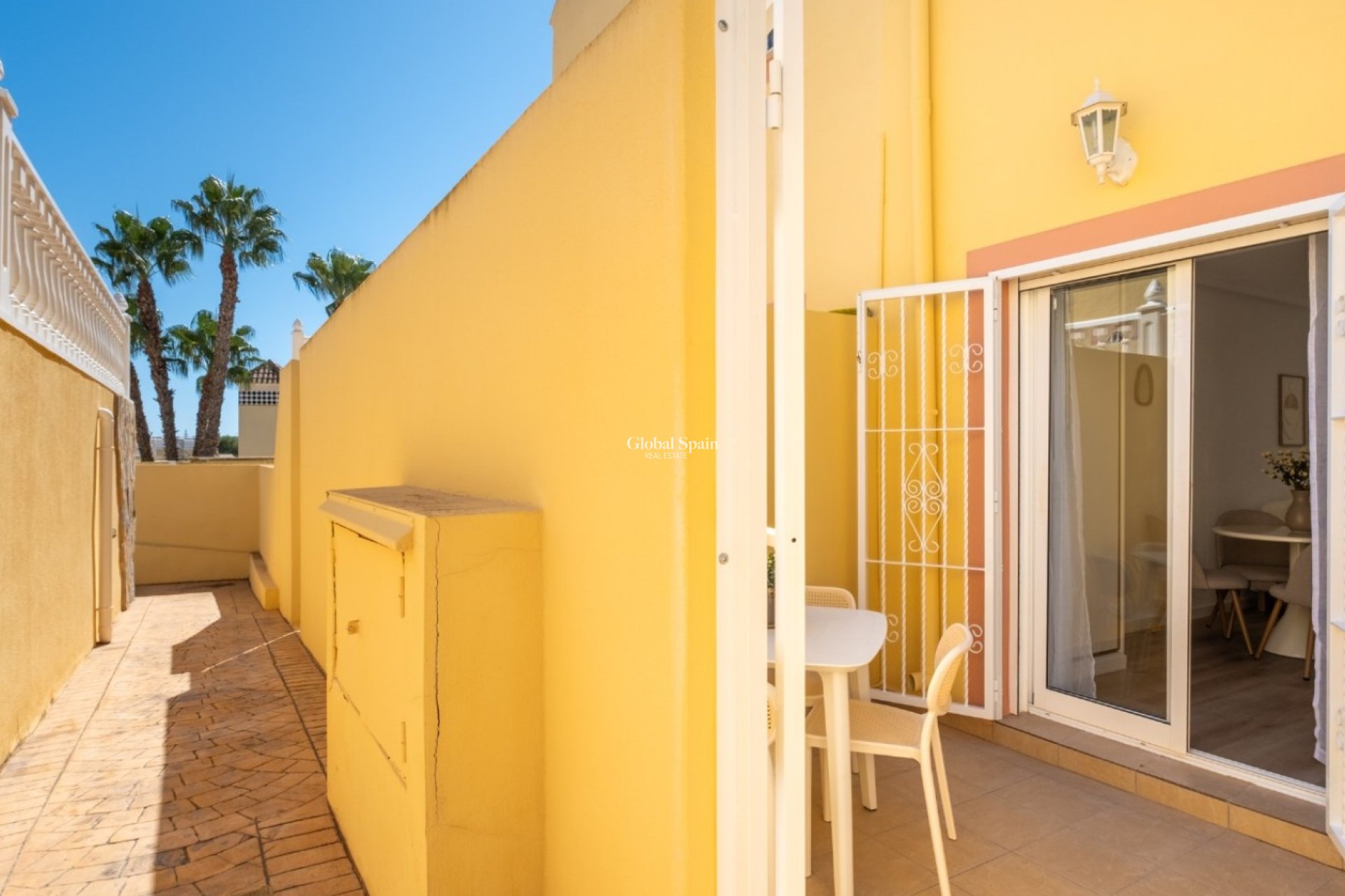 Revente - MAISON -
ORIHUELA COSTA - Las Filipinas
