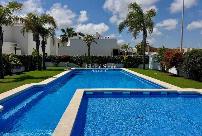 Revente - MAISON -
ORIHUELA COSTA - Lomas de Cabo Roig