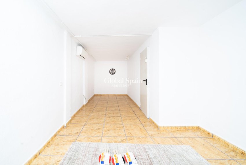 Revente - MAISON -
ORIHUELA COSTA - Los Almendros-la Florida