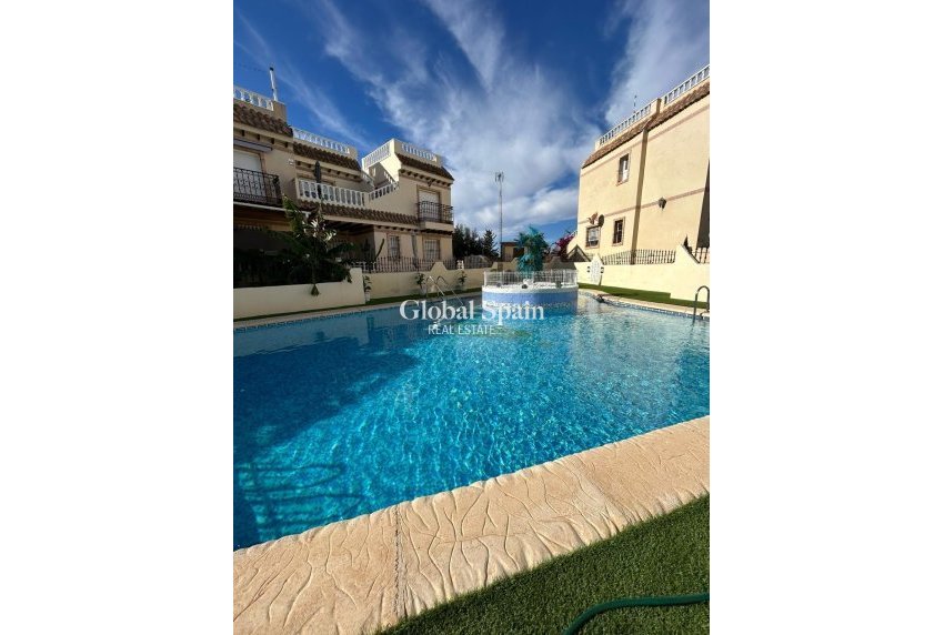 Revente - MAISON -
ORIHUELA COSTA - Los Almendros-la Florida