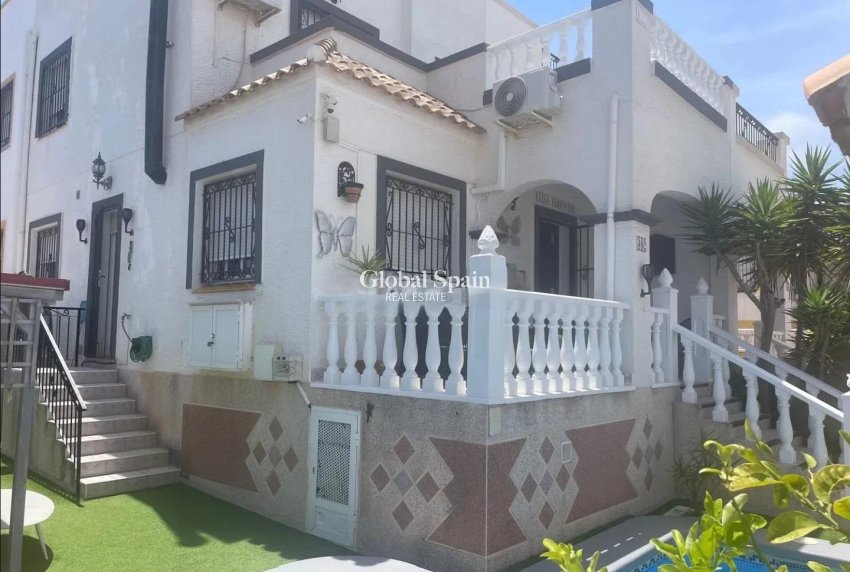 Revente - MAISON -
ORIHUELA COSTA - Los Almendros-la Florida