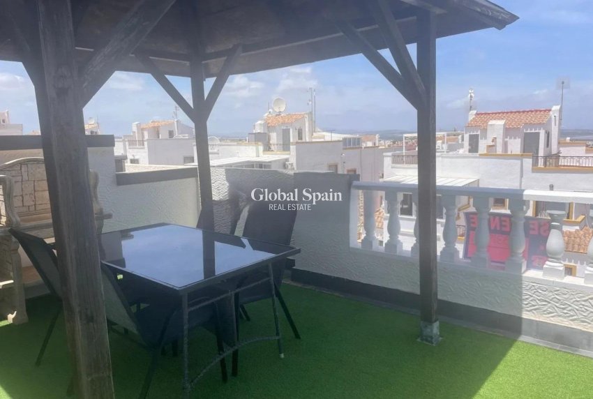 Revente - MAISON -
ORIHUELA COSTA - Los Almendros-la Florida