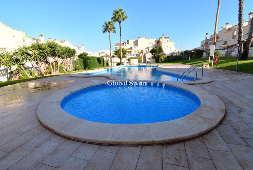 Revente - MAISON -
Orihuela Costa - Los Altos