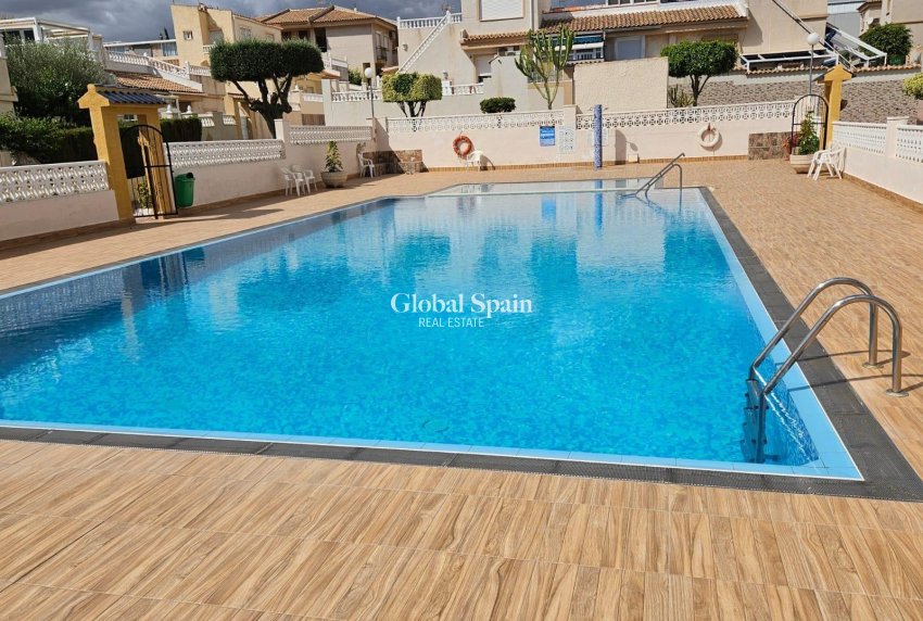 Revente - MAISON -
ORIHUELA COSTA - LOS BALCONES - LOS ALTOS