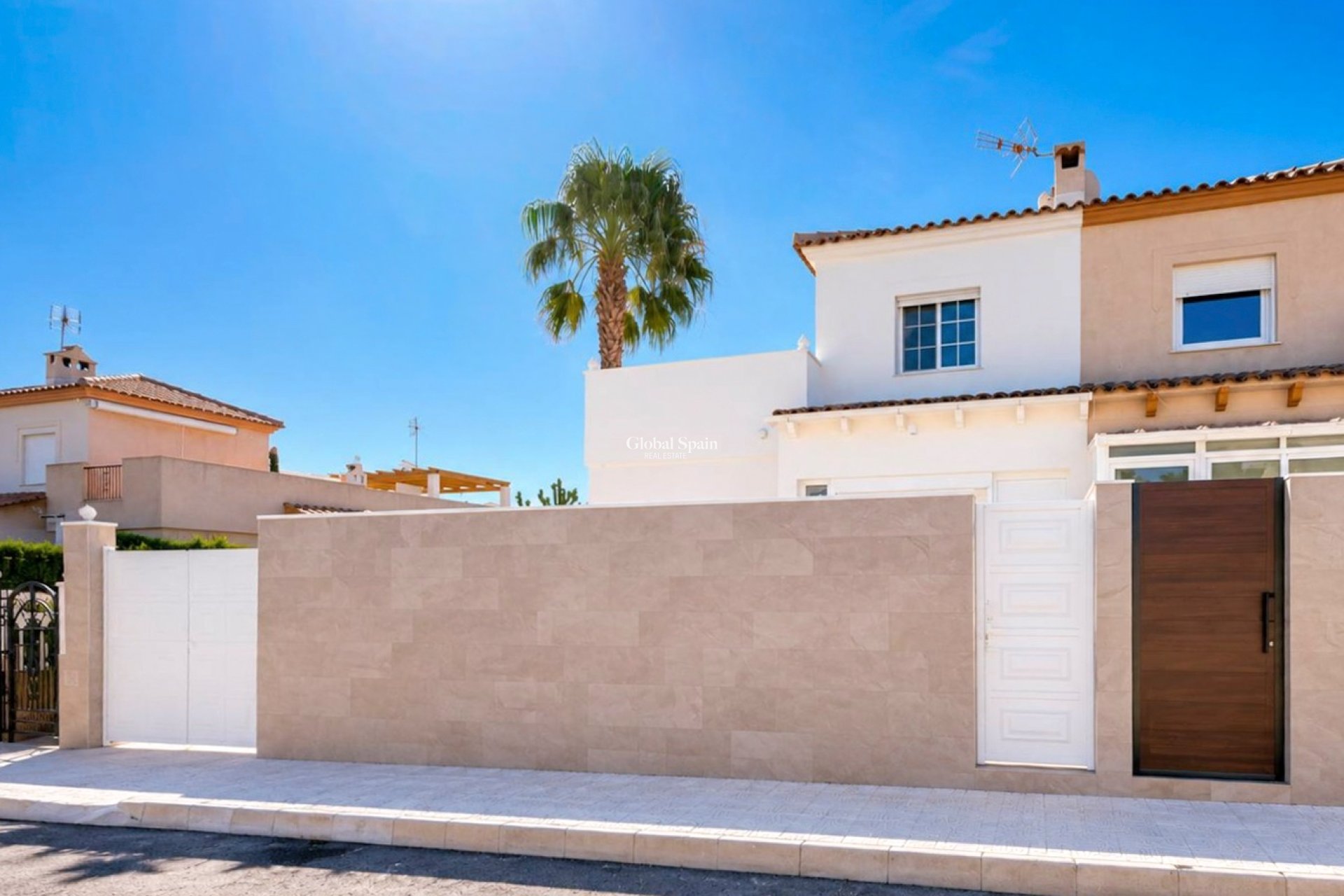 Revente - MAISON -
ORIHUELA COSTA - LOS BALCONES - LOS ALTOS