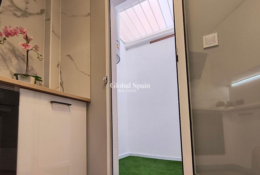 Revente - MAISON -
ORIHUELA COSTA - LOS BALCONES - LOS ALTOS