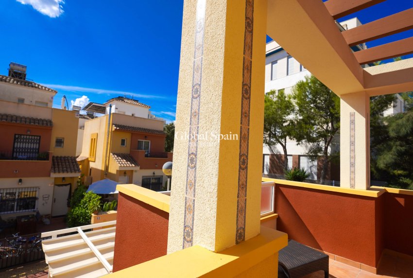 Revente - MAISON -
ORIHUELA COSTA - Los Dolses