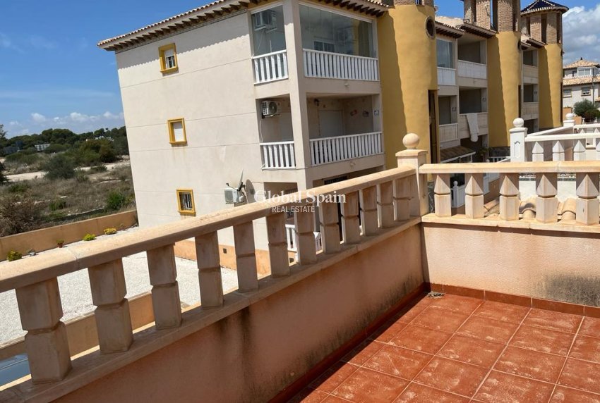Revente - MAISON -
ORIHUELA COSTA - Montezenia