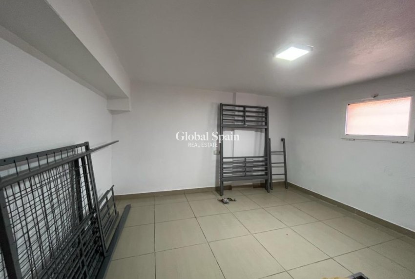 Revente - MAISON -
ORIHUELA COSTA - Montezenia