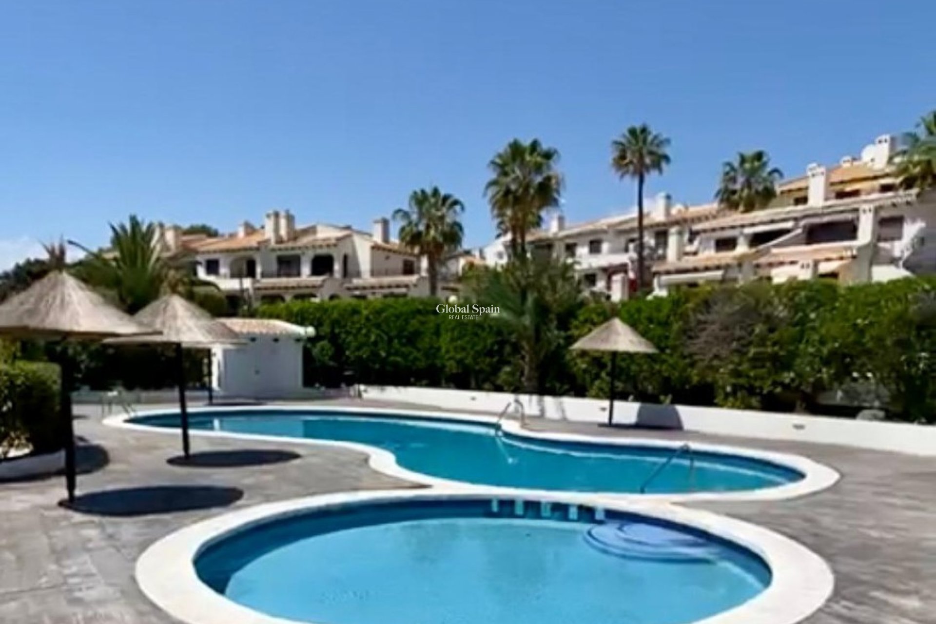 Revente - MAISON -
ORIHUELA COSTA - Orihuela Costa
