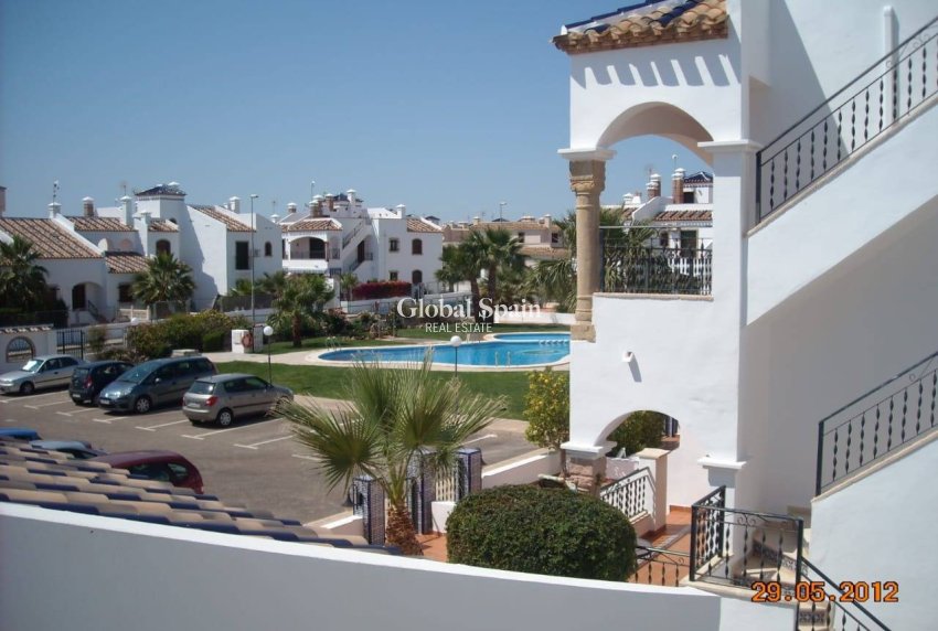 Revente - MAISON -
ORIHUELA COSTA - PAU 8