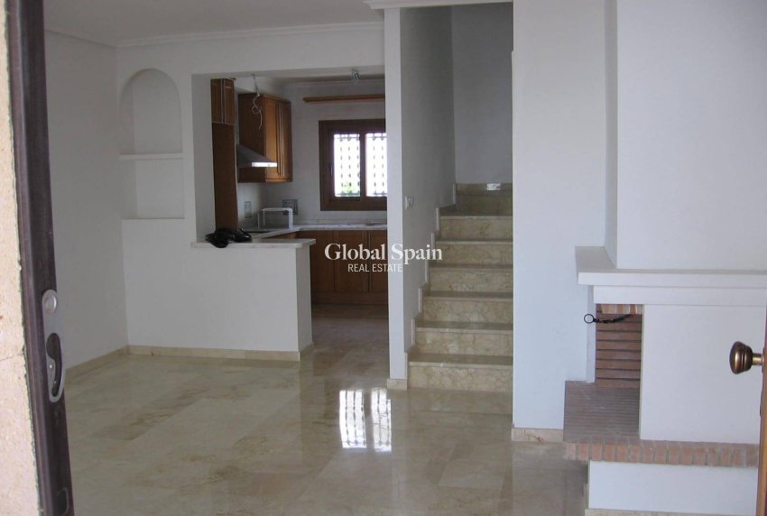 Revente - MAISON -
ORIHUELA COSTA - PAU 8