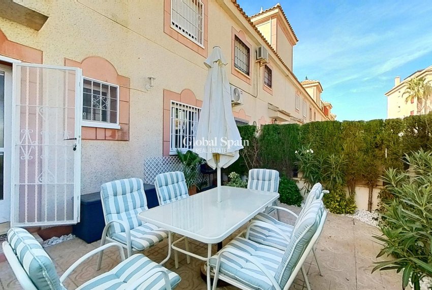 Revente - Maison -
ORIHUELA COSTA - Playa Flamenca