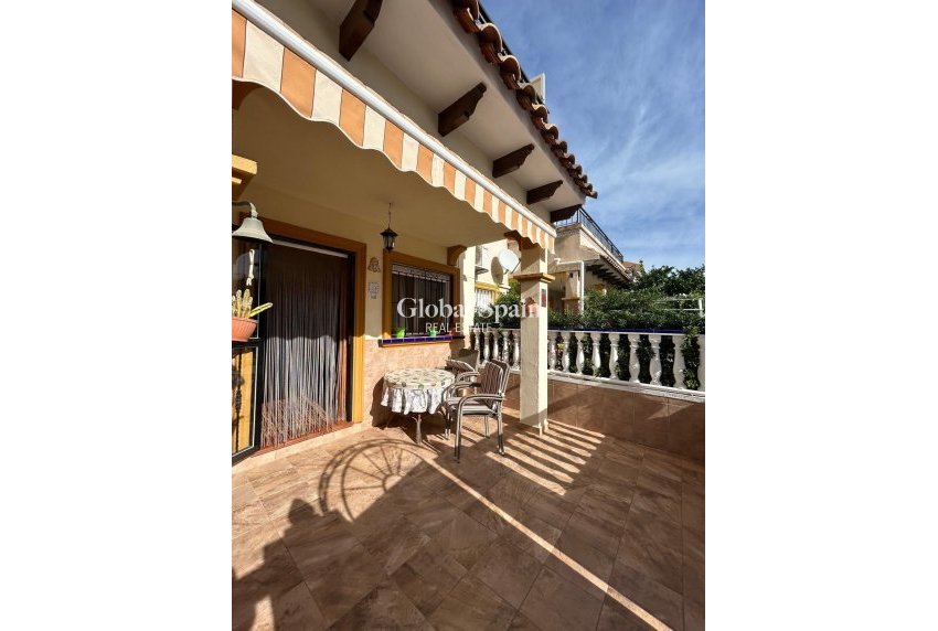 Revente - MAISON -
ORIHUELA COSTA - Punta Prima