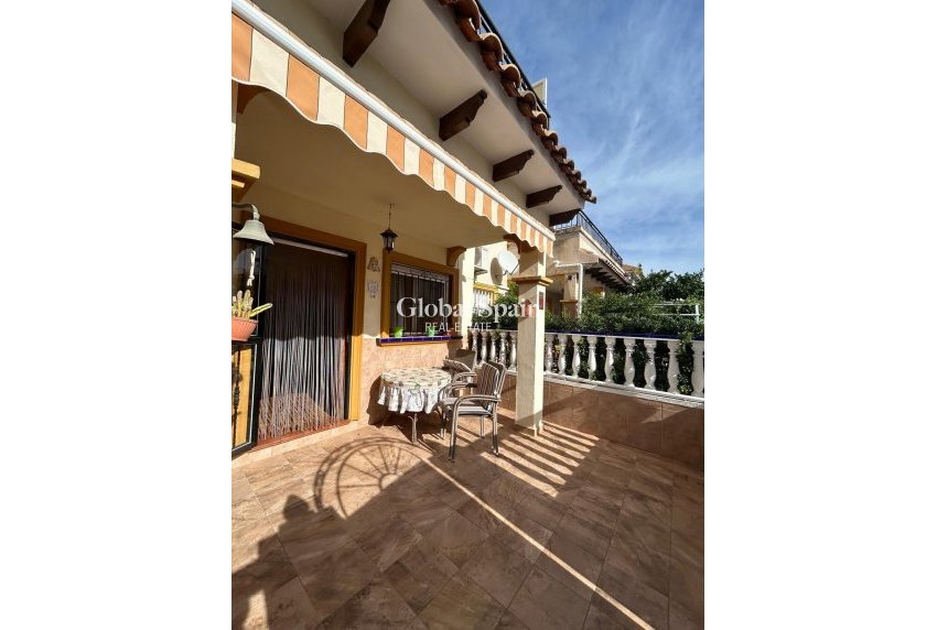 Revente - MAISON -
ORIHUELA COSTA - Punta Prima