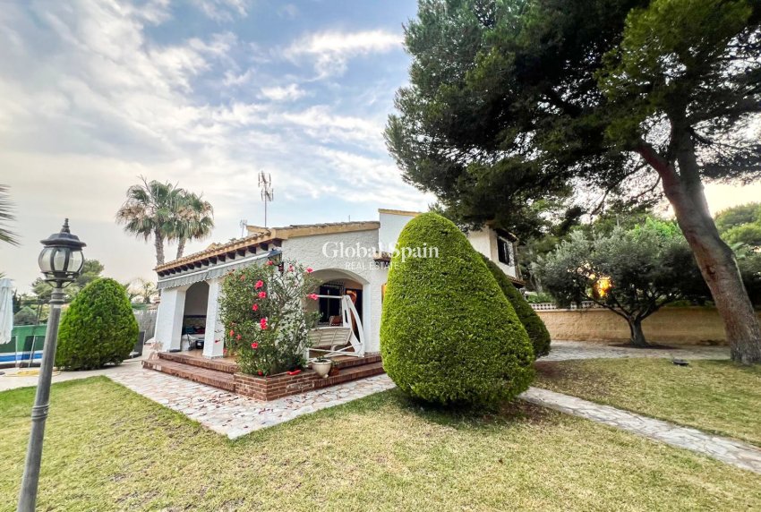 Revente - MAISON -
ORIHUELA COSTA - Punta Prima