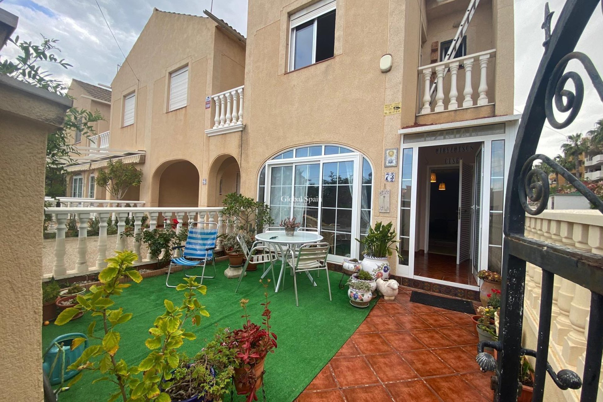 Revente - MAISON -
ORIHUELA COSTA - Punta Prima